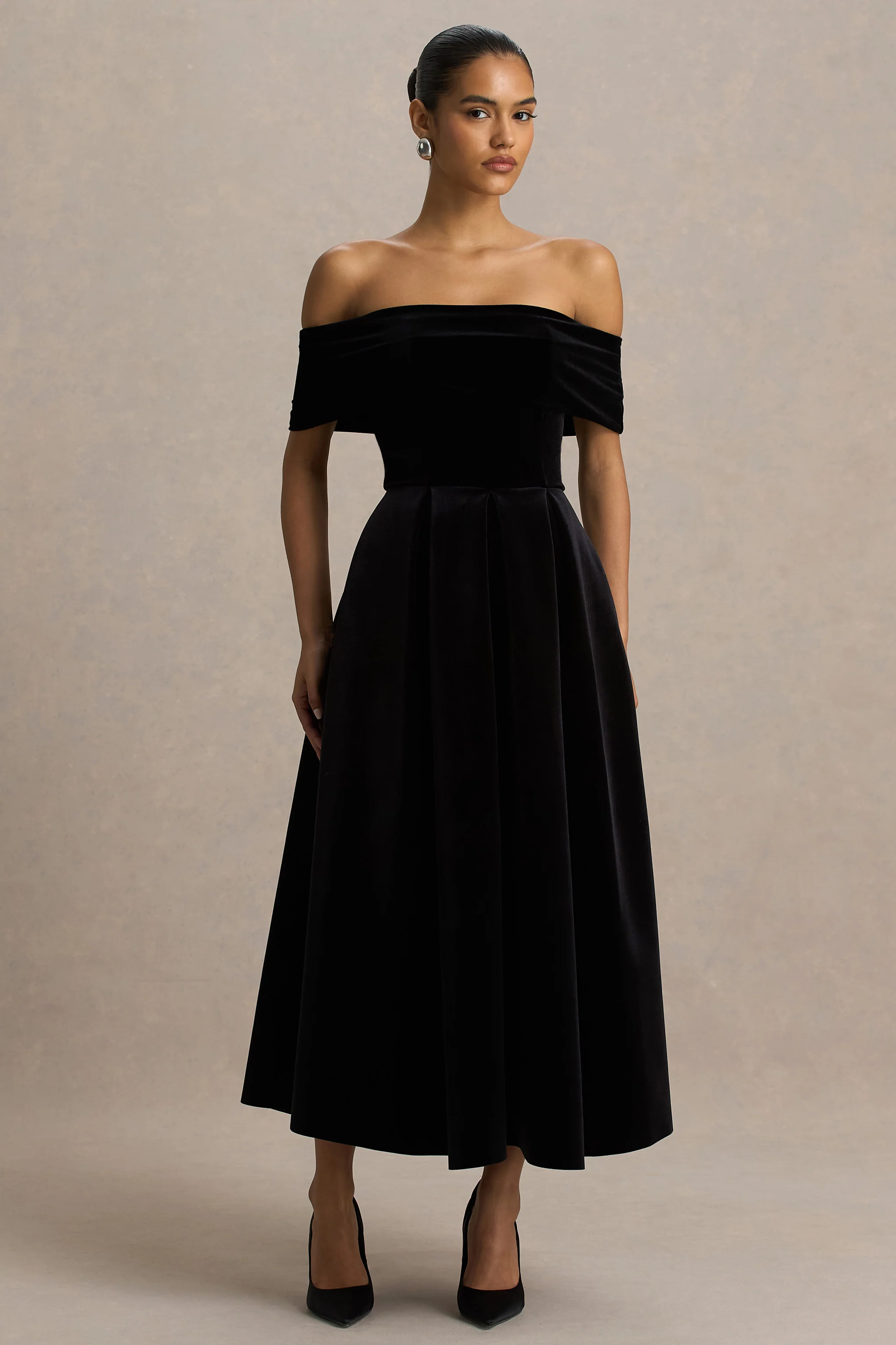 Ablaze | Robe longue Bardot en velours noir