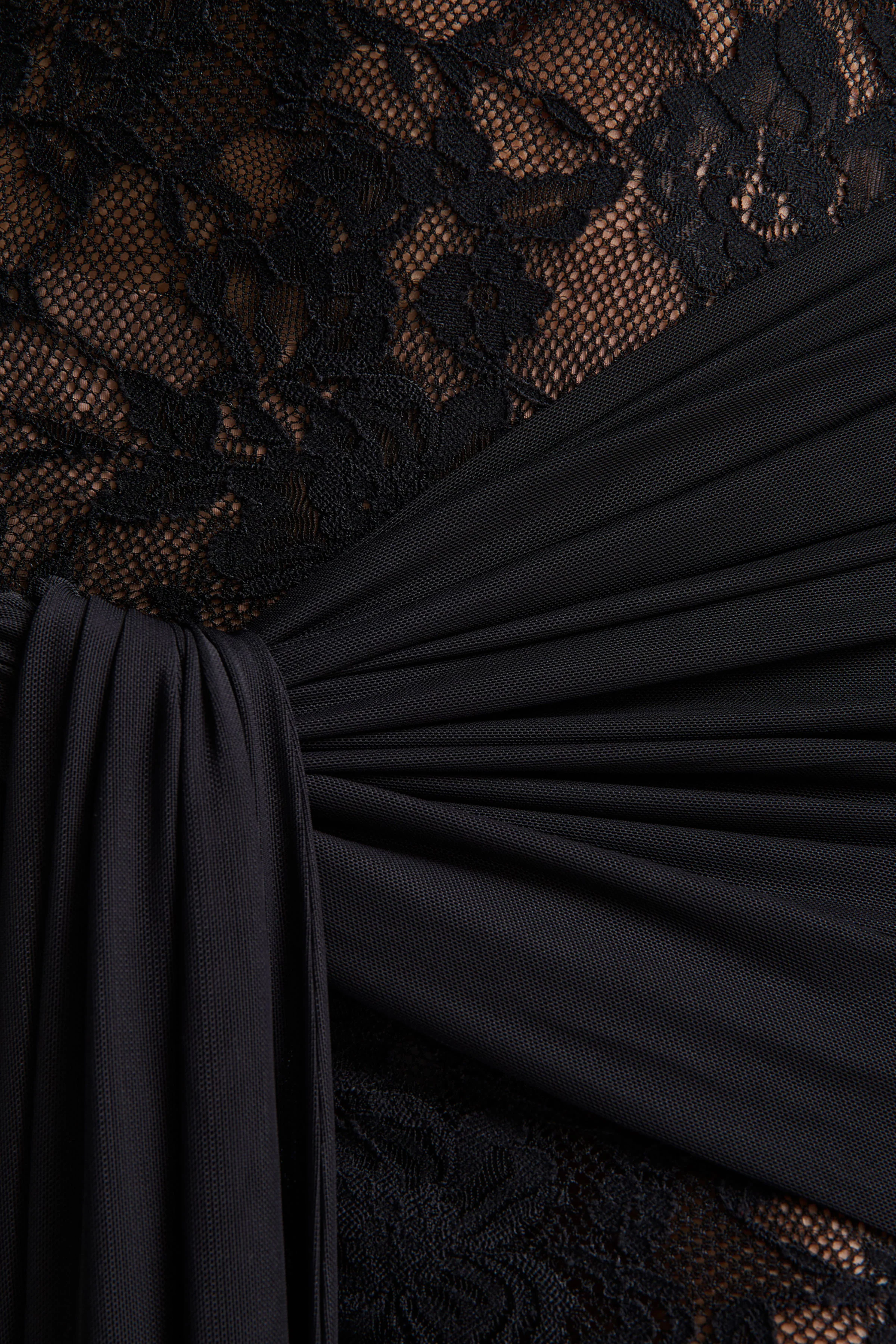 Akira | Robe longue noire en dentelle - Image 6