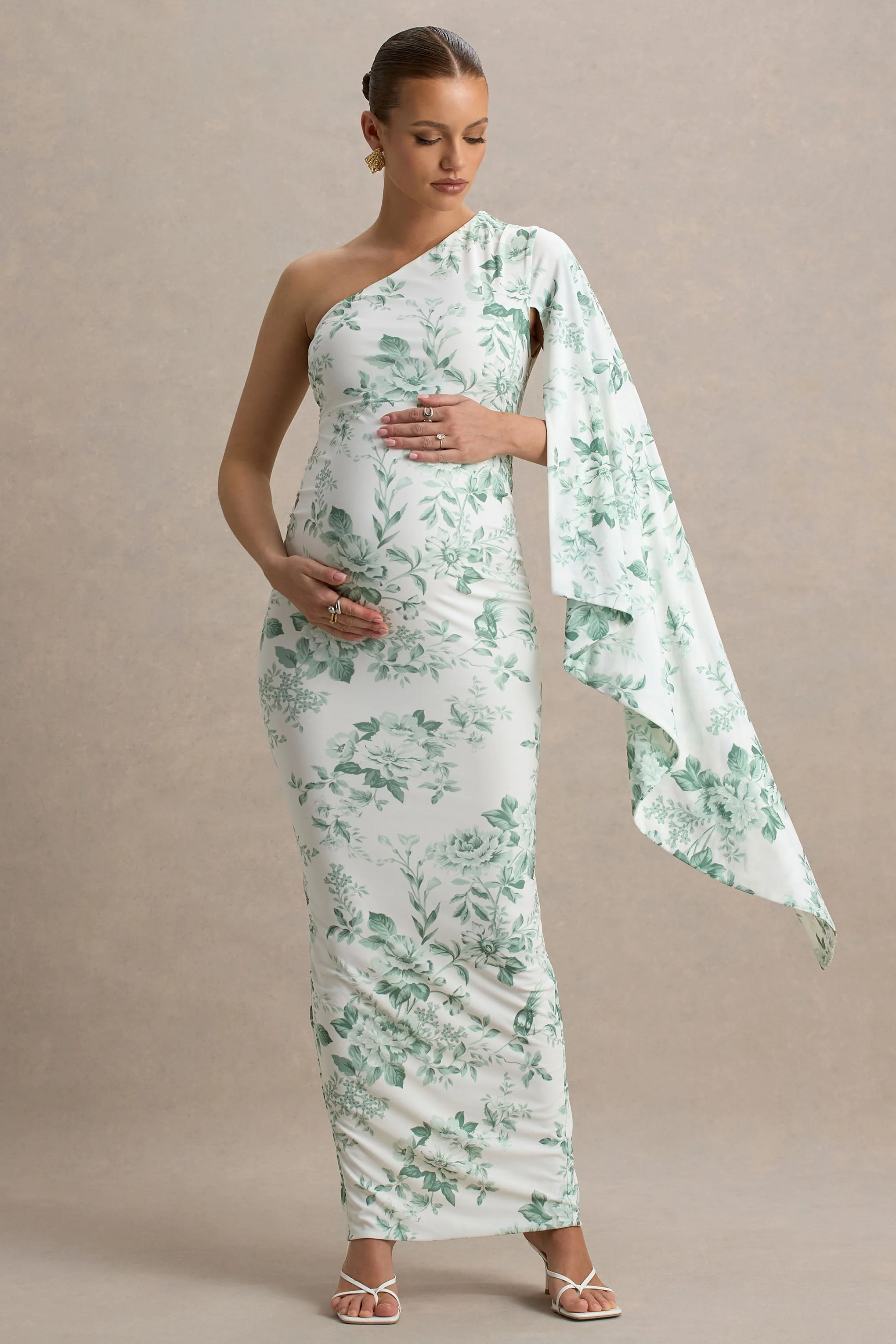 Aliana | Robe longue de maternité asymétrique à imprimé porcelaine verte avec détails froncés - Image 4