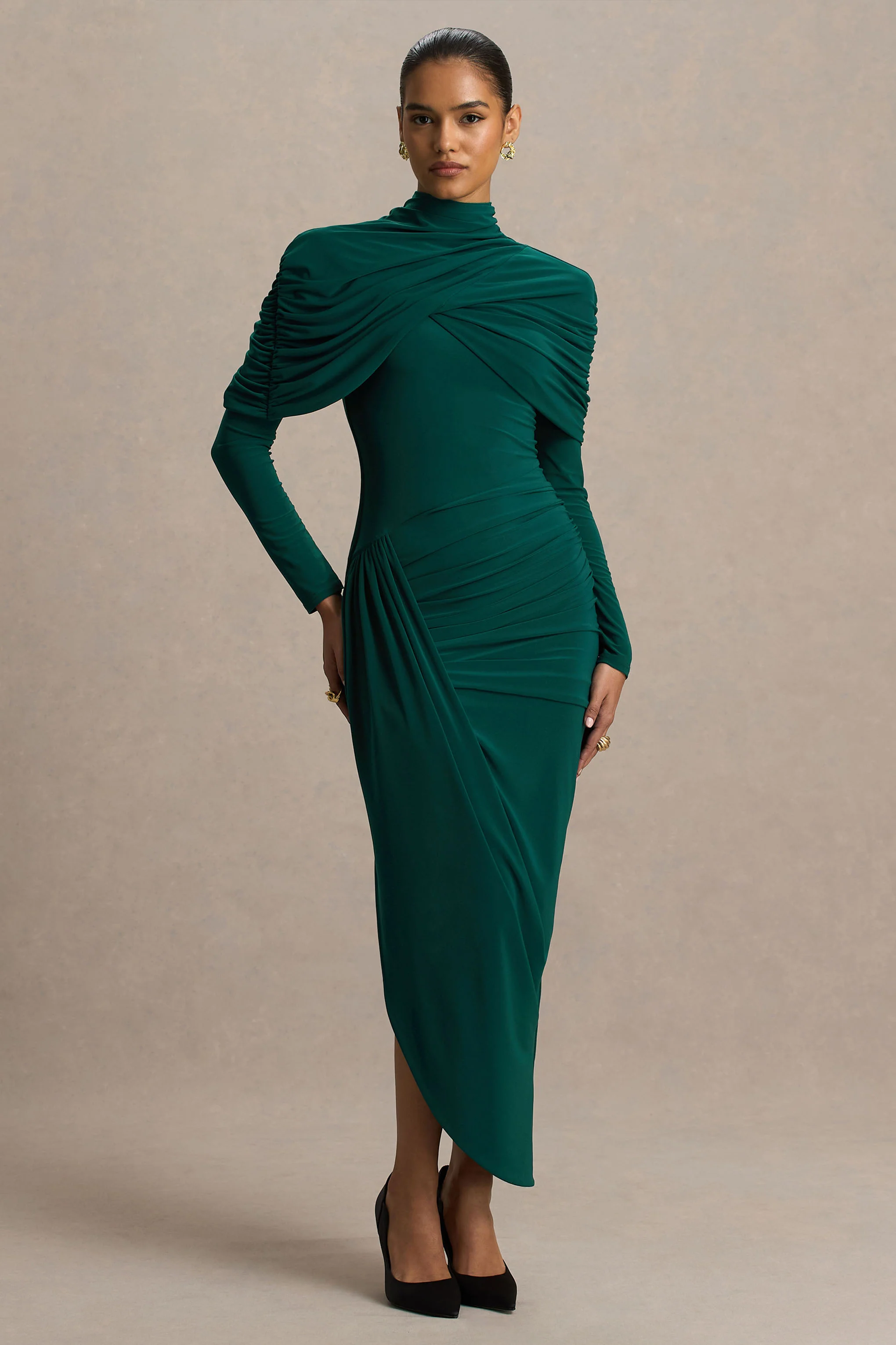 Aneira | Robe longue vert bouteille à col montant avec manches cape - Image 4