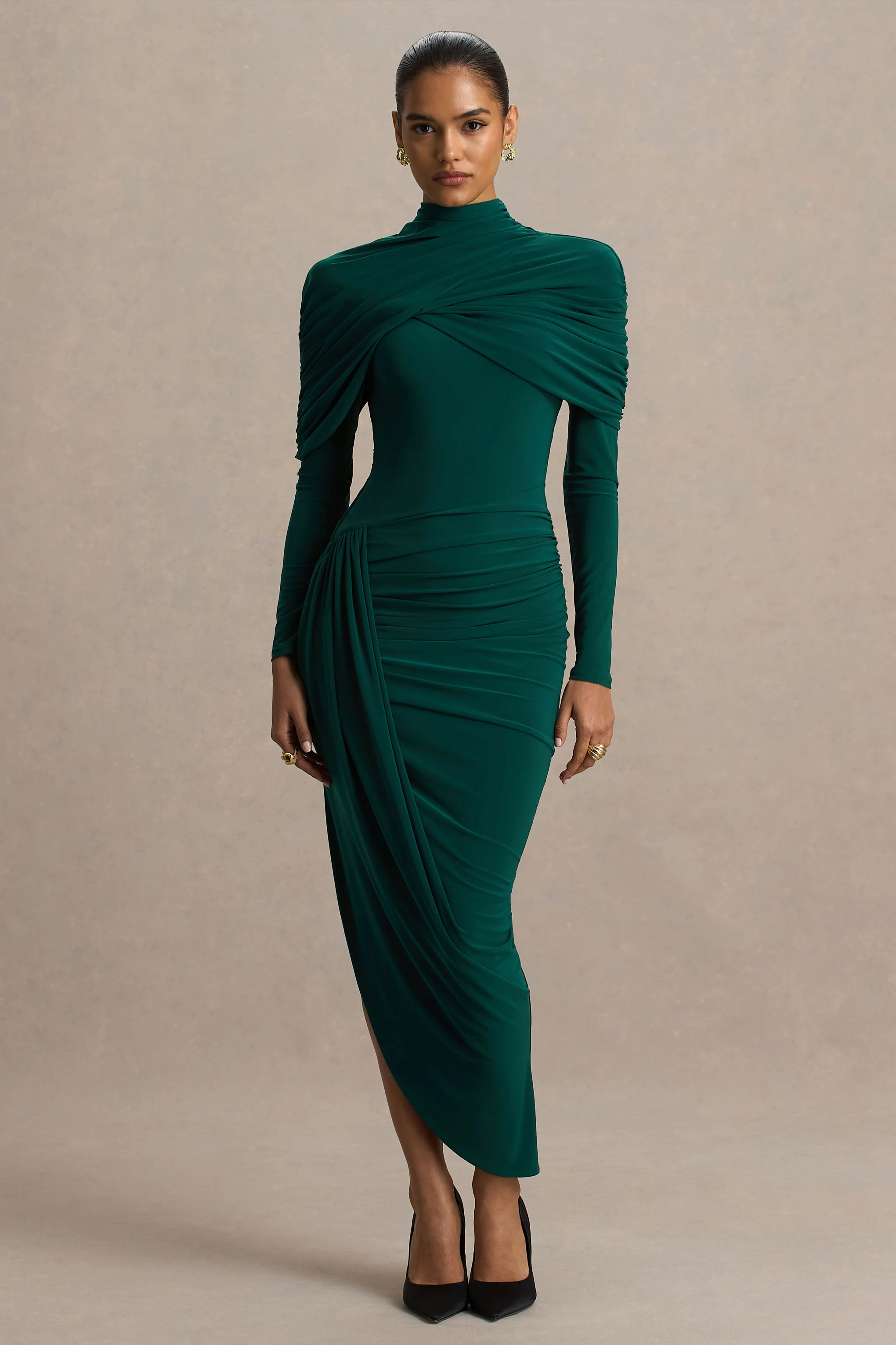 Aneira | Robe longue vert bouteille à col montant avec manches cape - Image 5