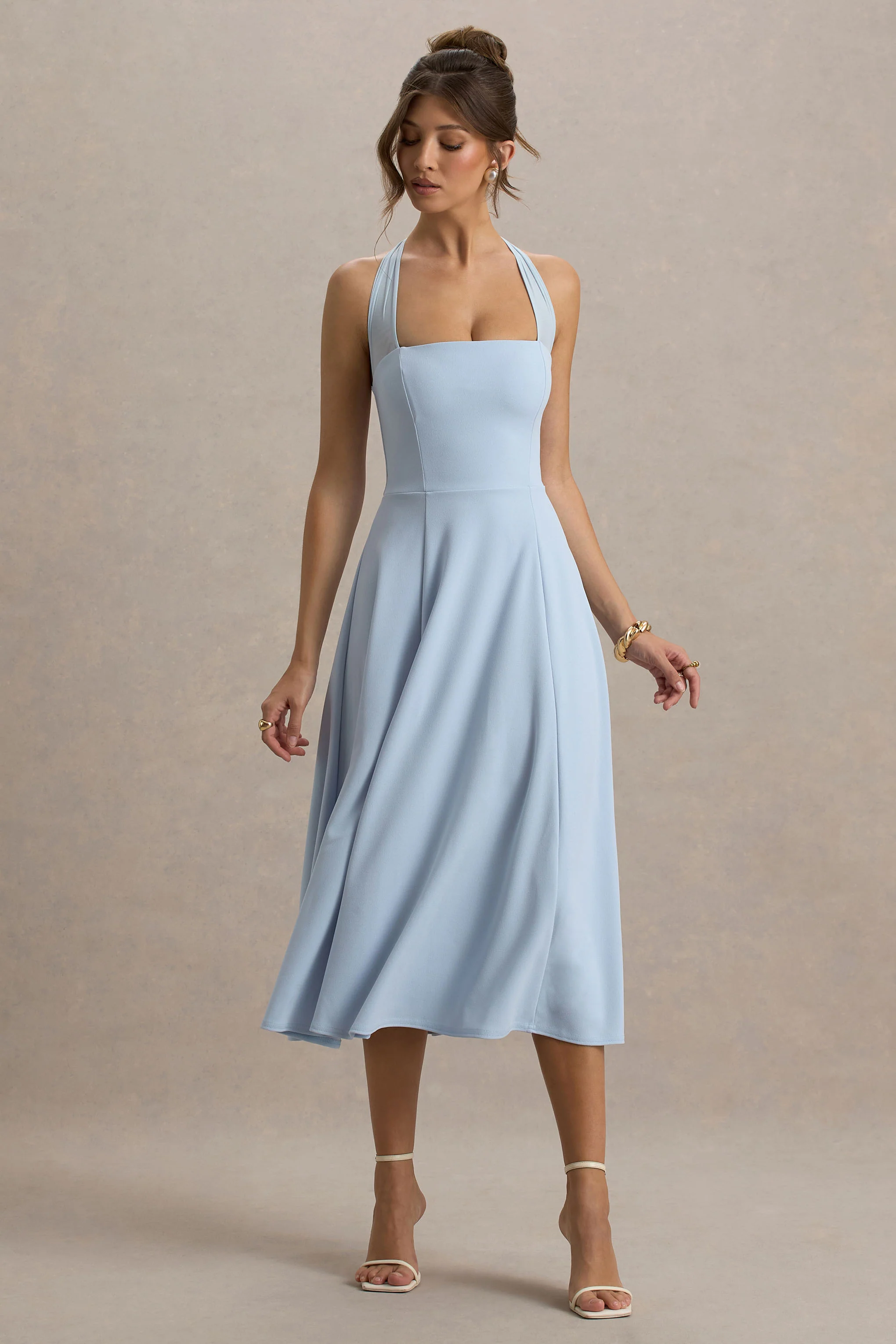 Auburn | Robe Mi-Longue Bleu Poudre à Encolure Licou - Image 4