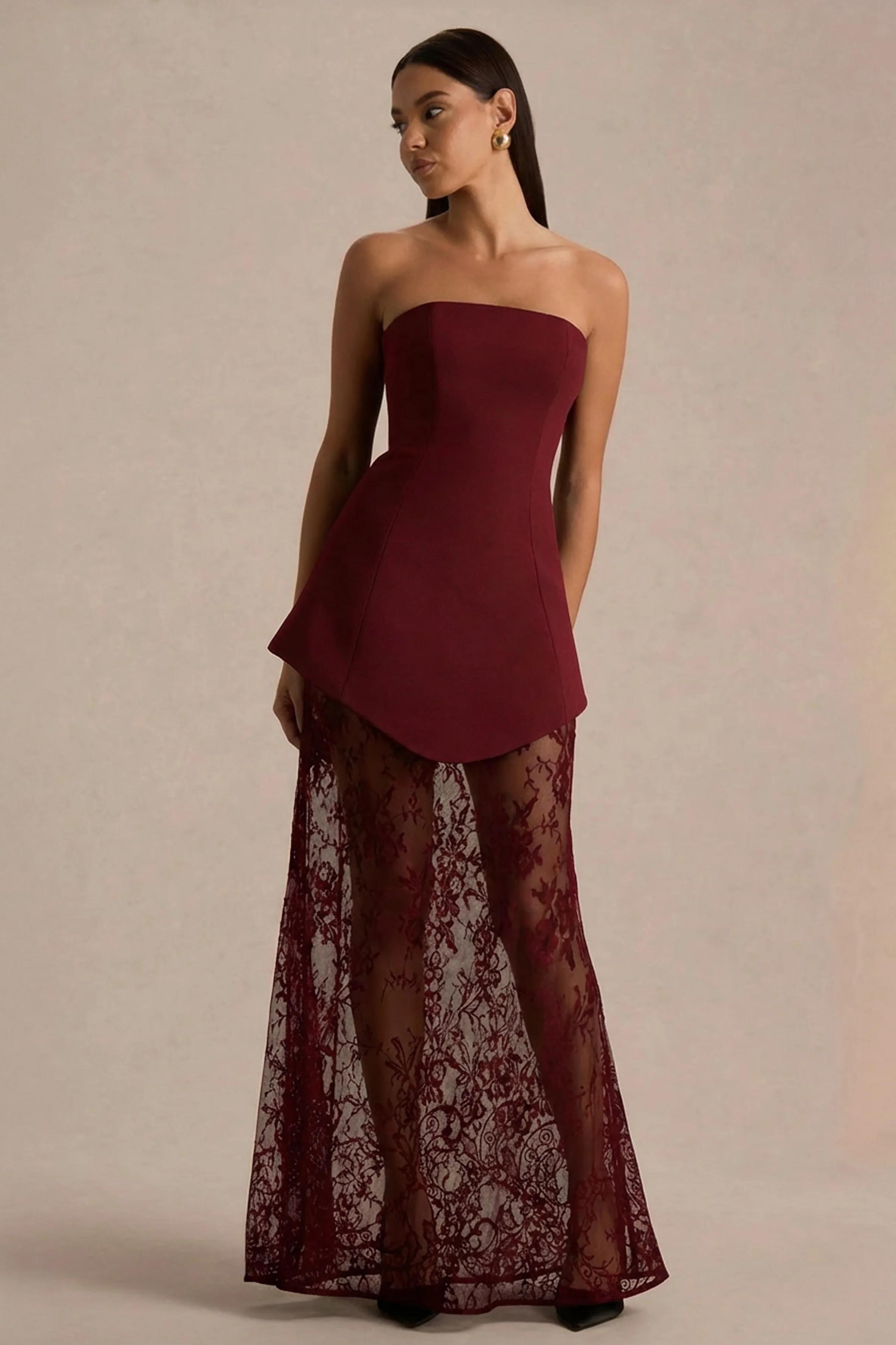 Brandi | Robe longue bandeau bordeaux avec jupe en dentelle - Image 4