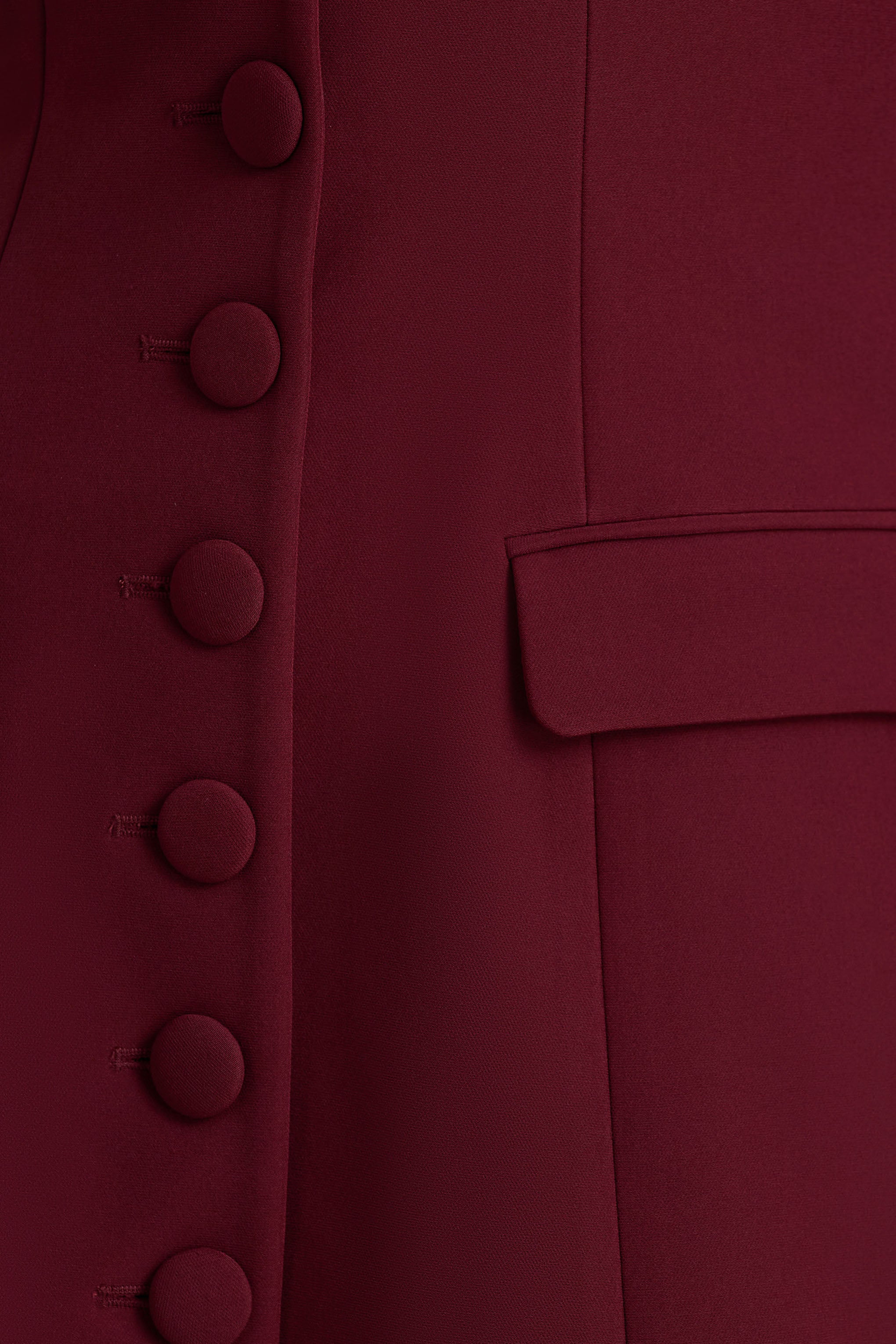 Carmen | Mini-robe bordeaux à décolleté cœur et coupe tailleur - Image 6