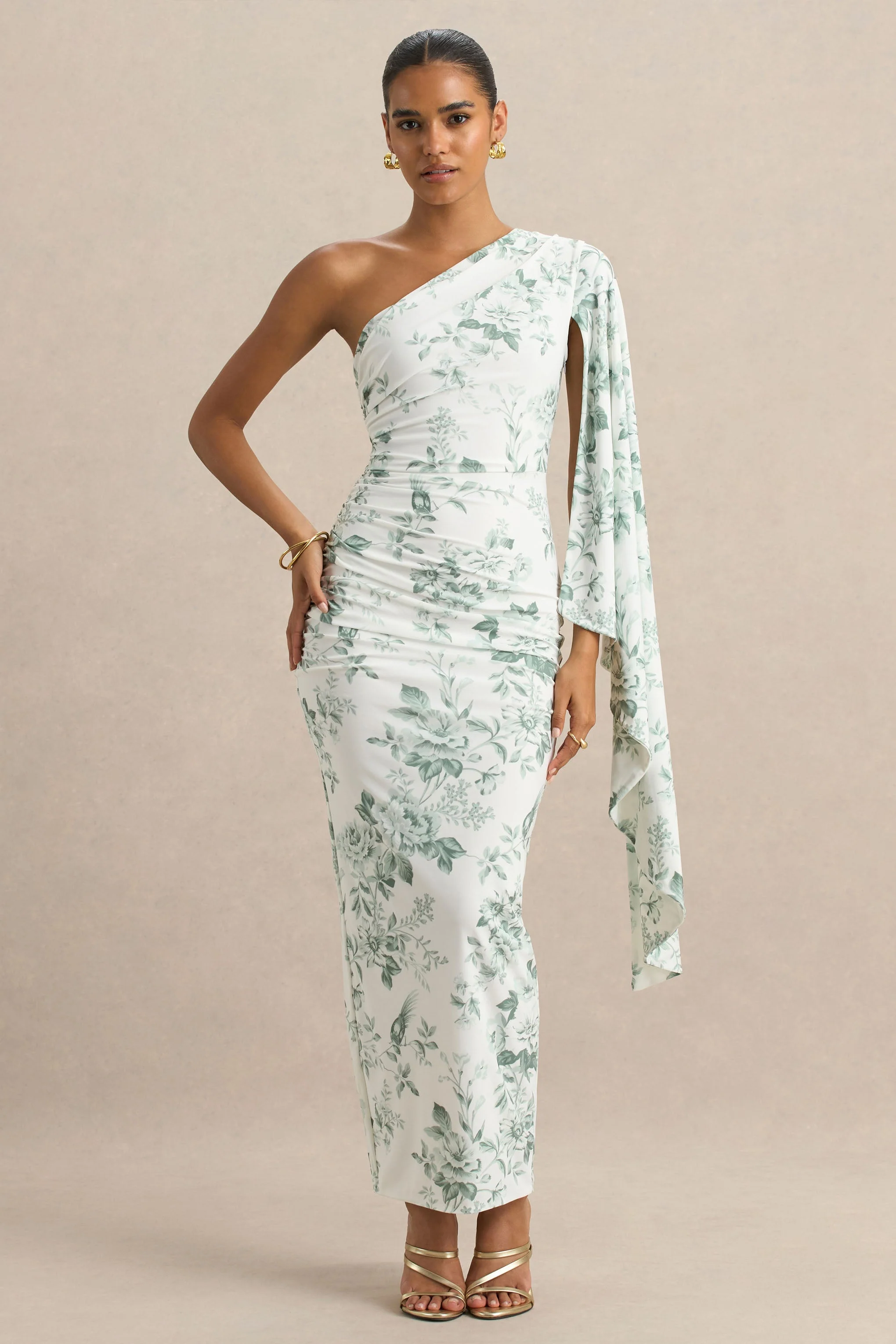 Clementina | Robe longue asymétrique à imprimé vert porcelaine avec manches cape - Image 4