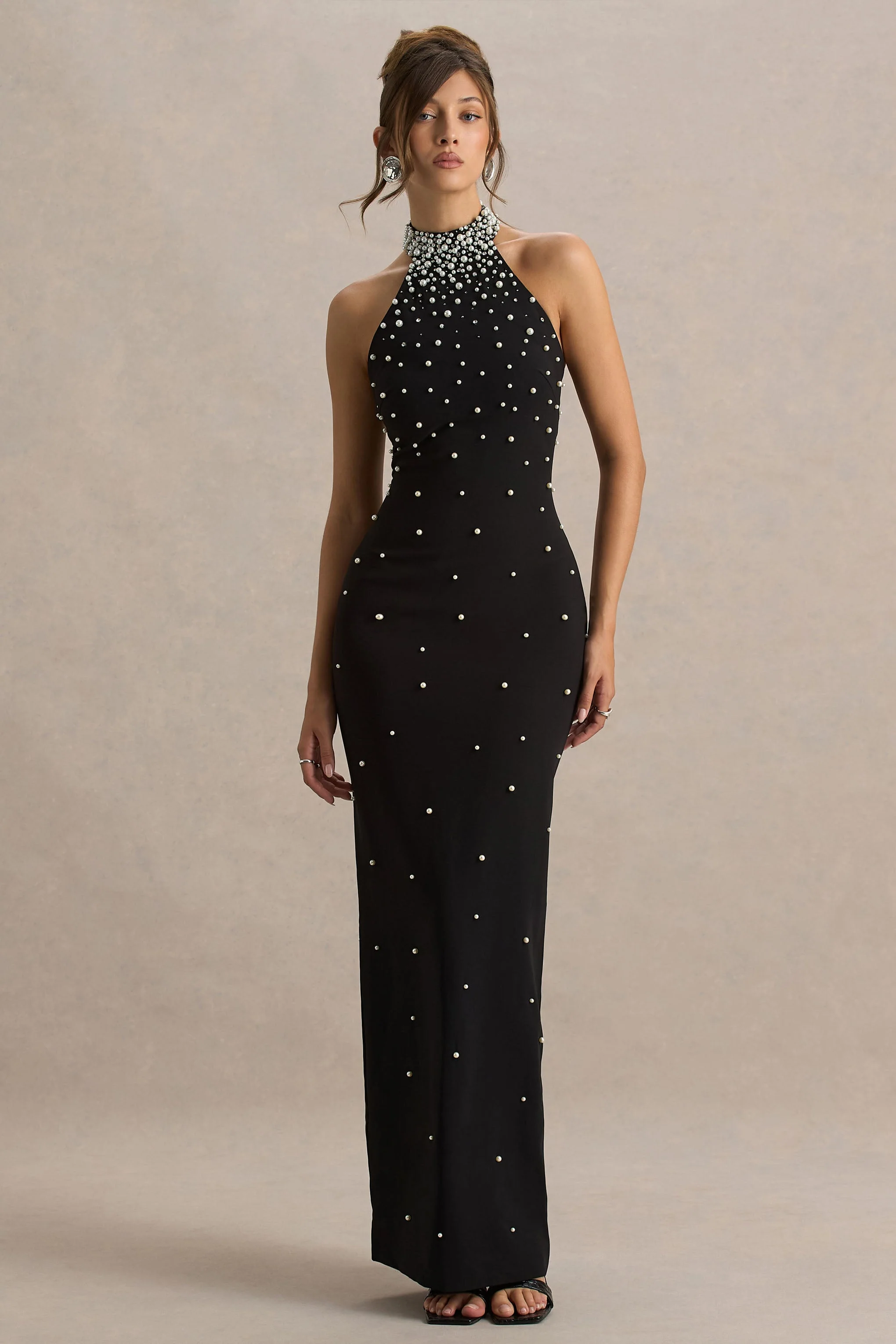 Dani | Robe longue noire à encolure nouée et ornements perlés - Image 3