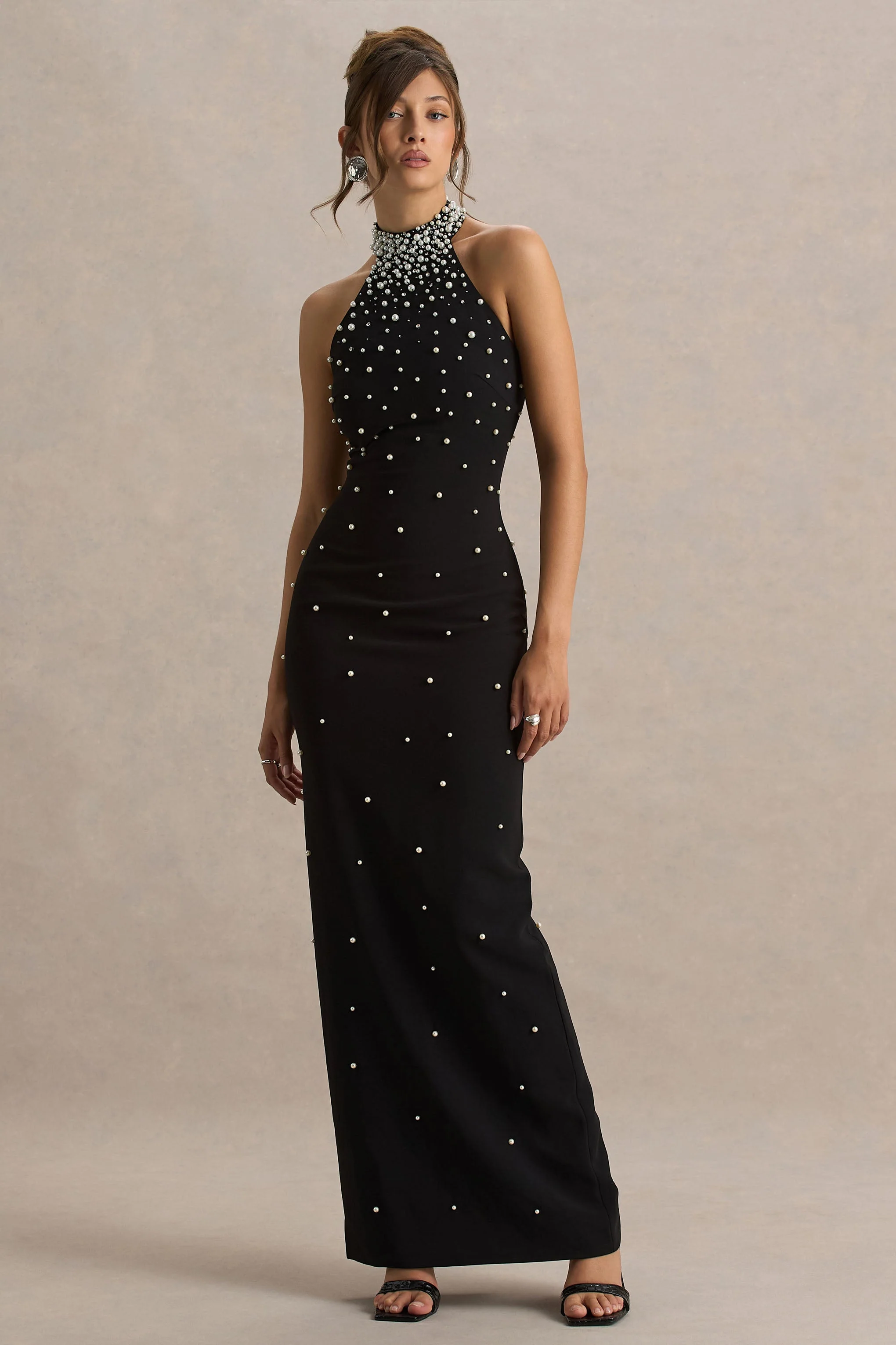Dani | Robe longue noire à encolure nouée et ornements perlés - Image 5