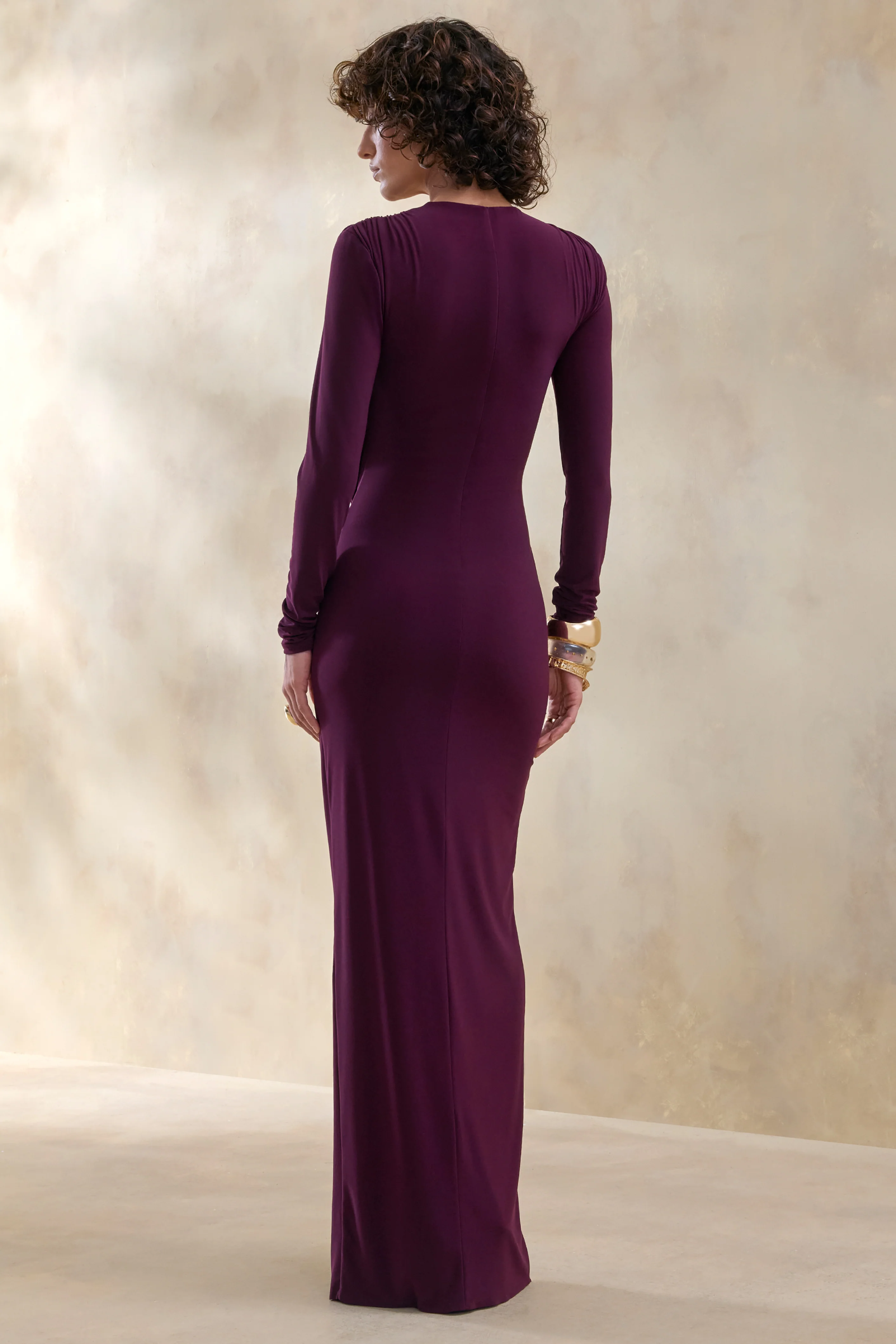 Desirelle | Robe longue prune à encolure ronde avec détails froncés - Image 2