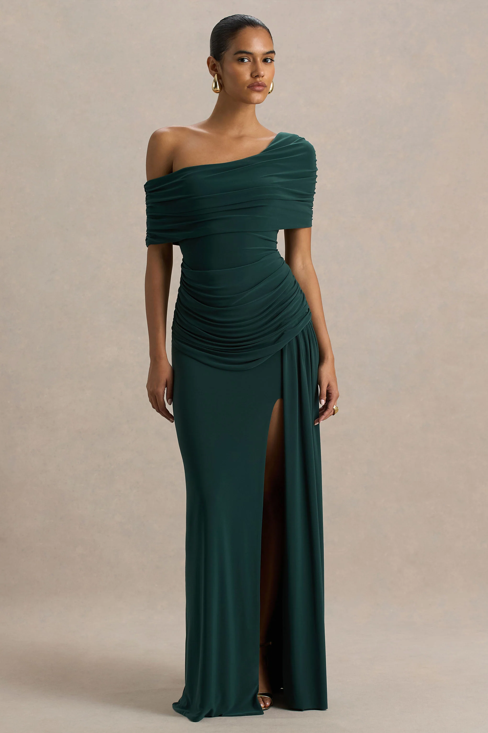 Dynasty | Robe longue vert foncé à col asymétrique avec drapé et fente haute sur le devant - Image 3