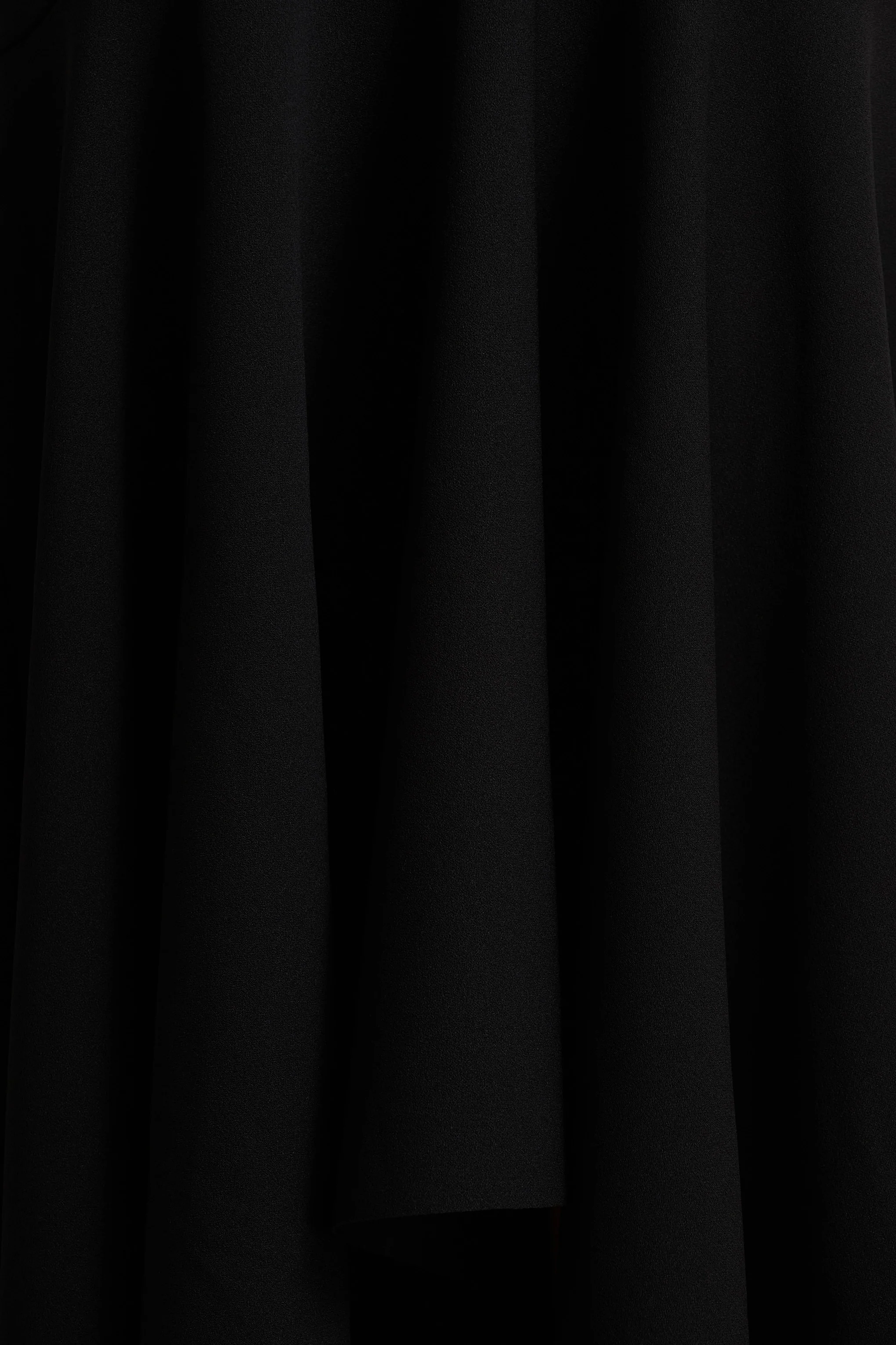 Everlasting | Robe longue noire à encolure bardot avec taille basse - Image 6