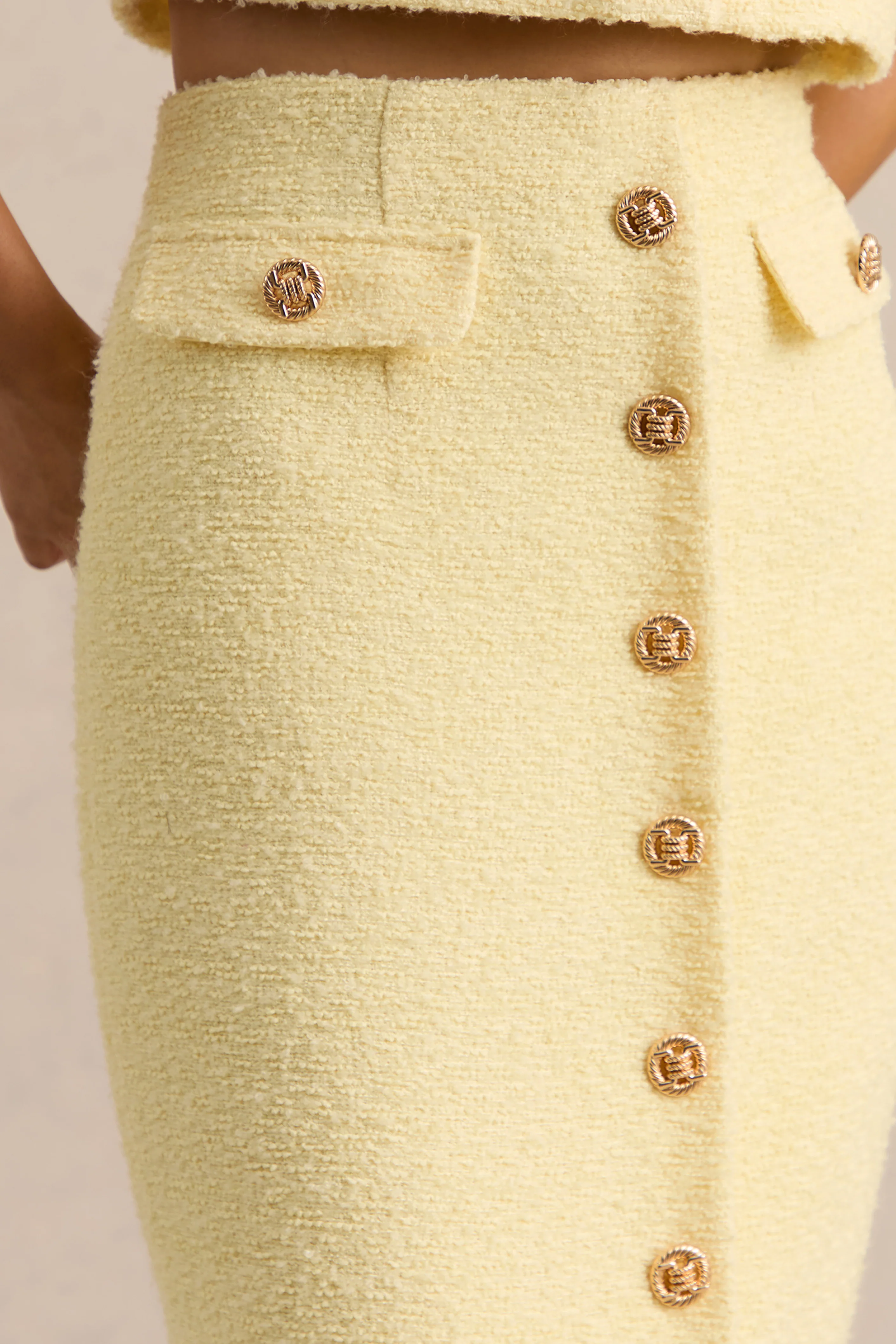 Glyra | Jupe mi-longue tailleur citron avec détails de boutons dorés - Image 3