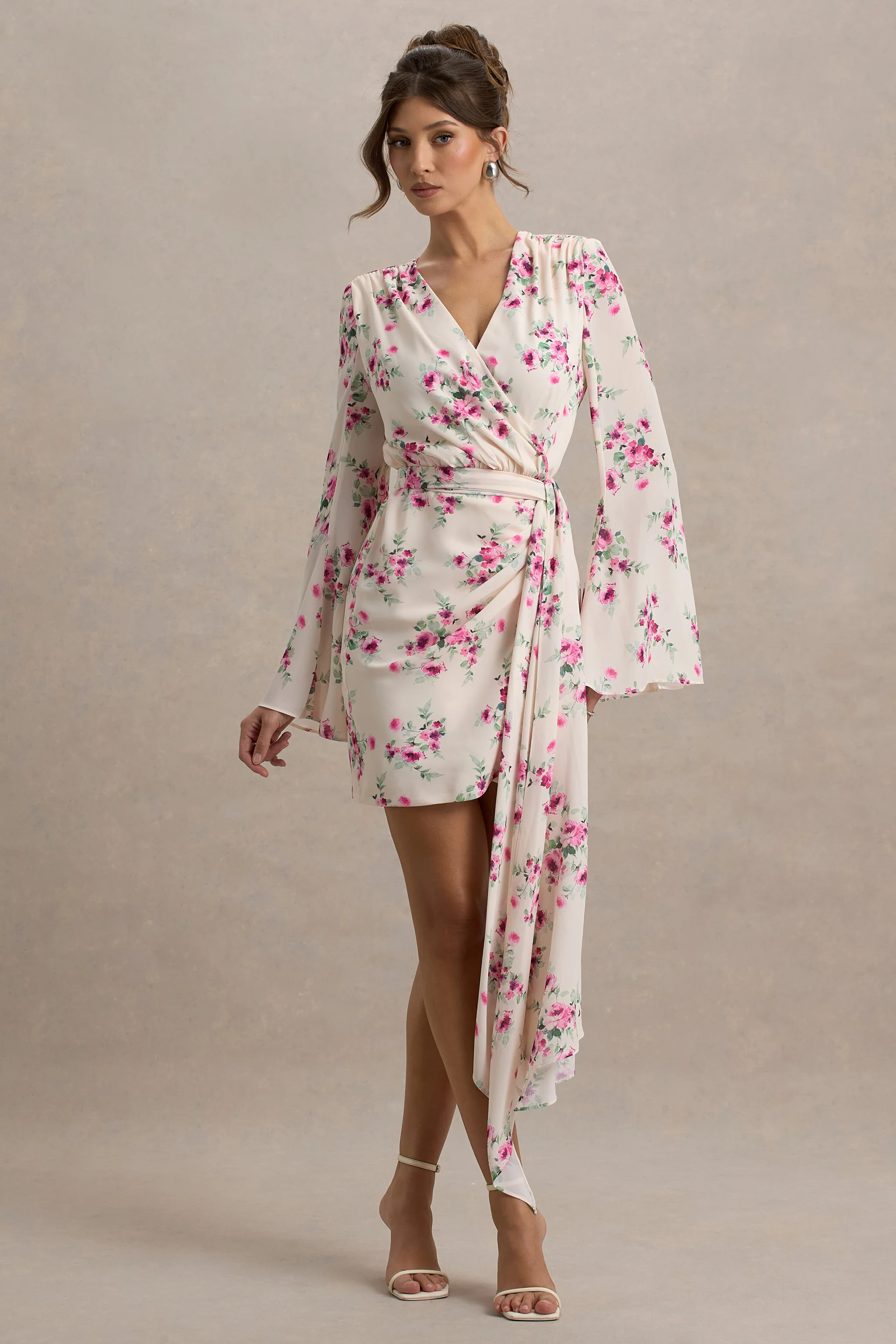 Goldie | Mini-robe portefeuille à manches longues en chiffon imprimé floral crème - Image 5