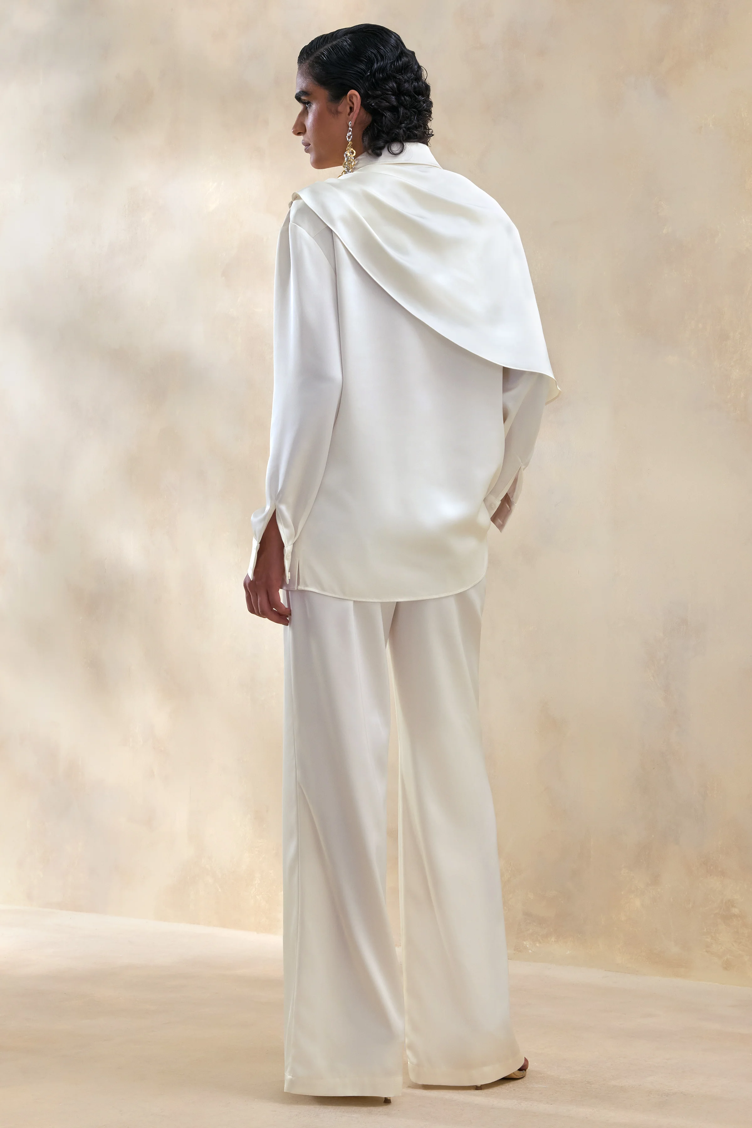 Ilena | Pantalon large en satin crème - Image 2