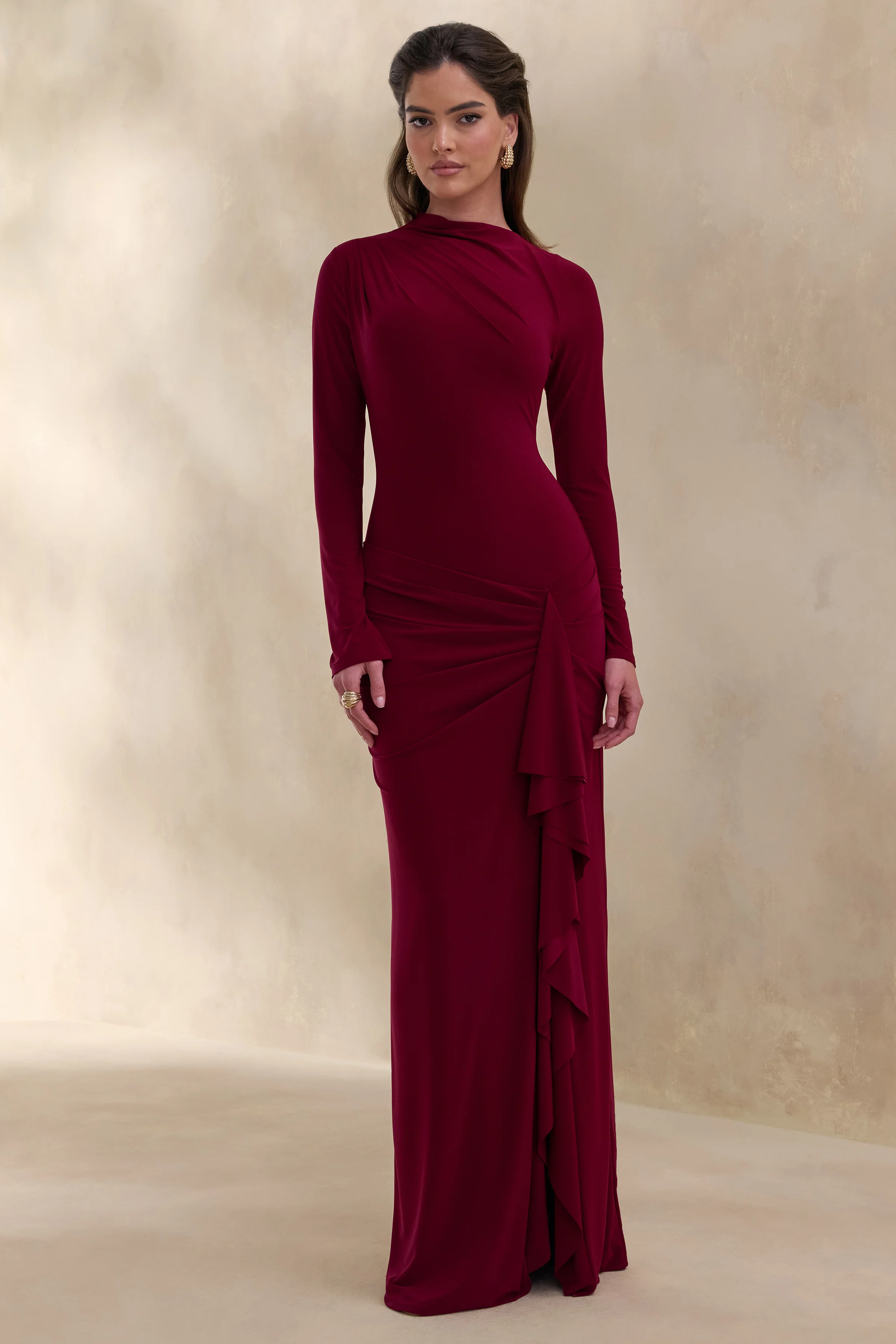 Karessa | Robe longue baie à encolure haute avec détails froncés et fente haute à l’avant