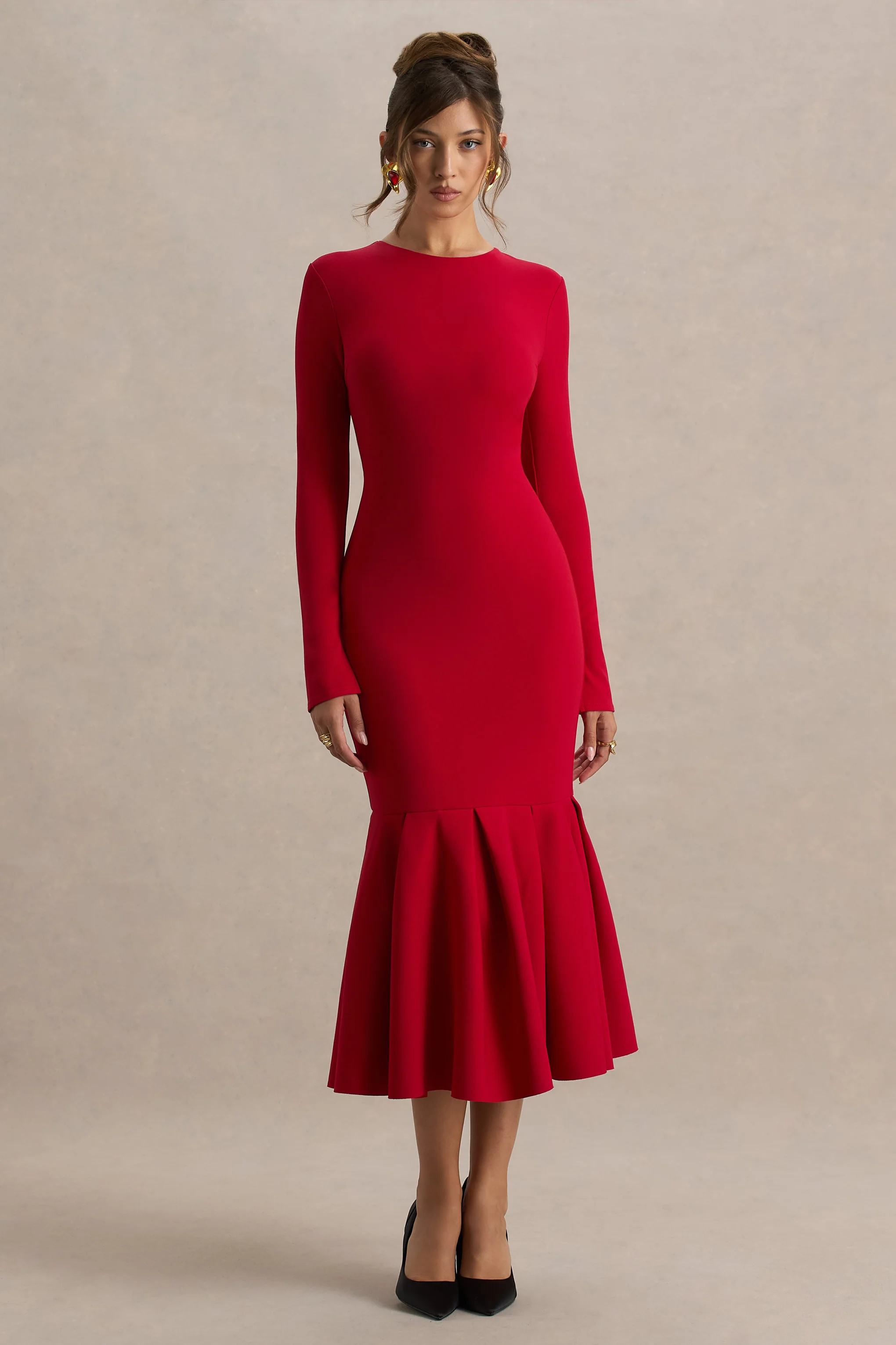 Liberty | Robe longue rouge coupe sirène à col montant avec détail volanté - Image 3