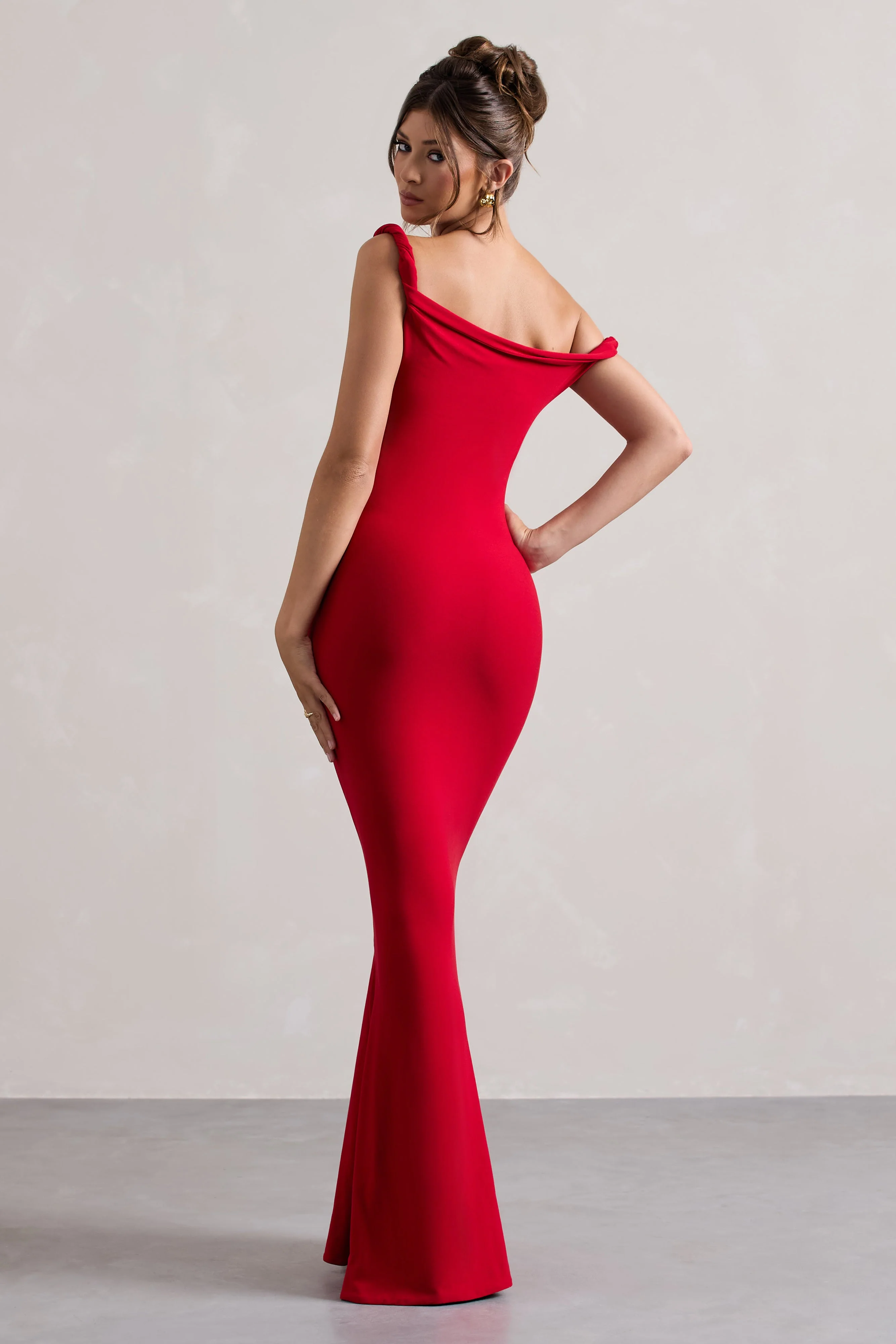 Lita | Robe longue rouge à décolleté torsadé asymétrique - Image 3