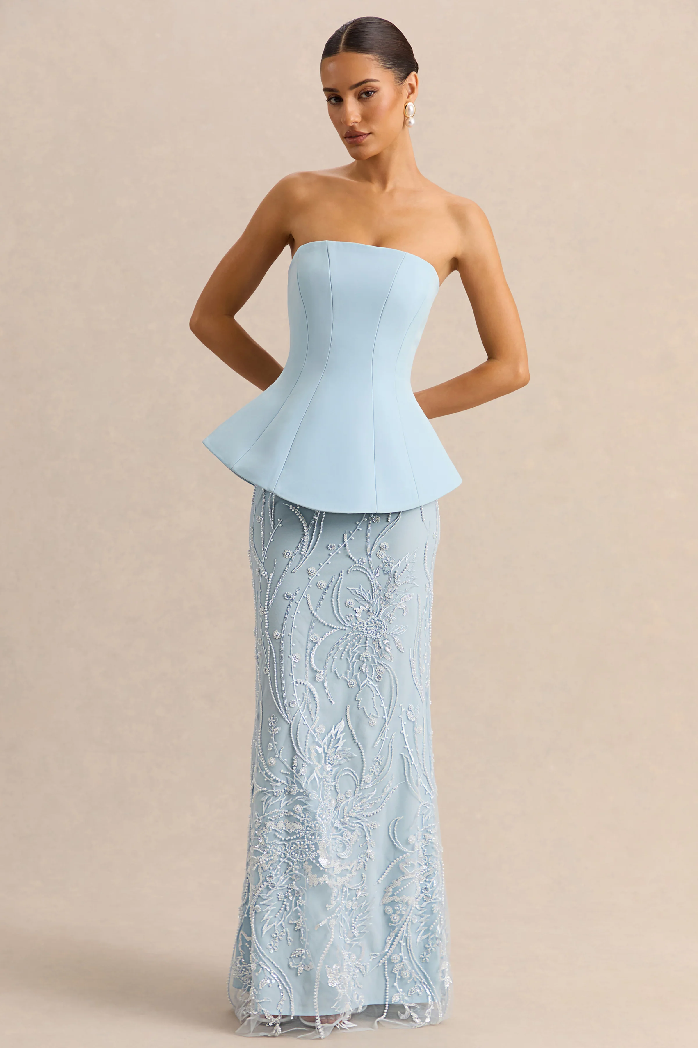Lorna | Robe longue bleu poudré à encolure bandeau avec détail écharpe - Image 6
