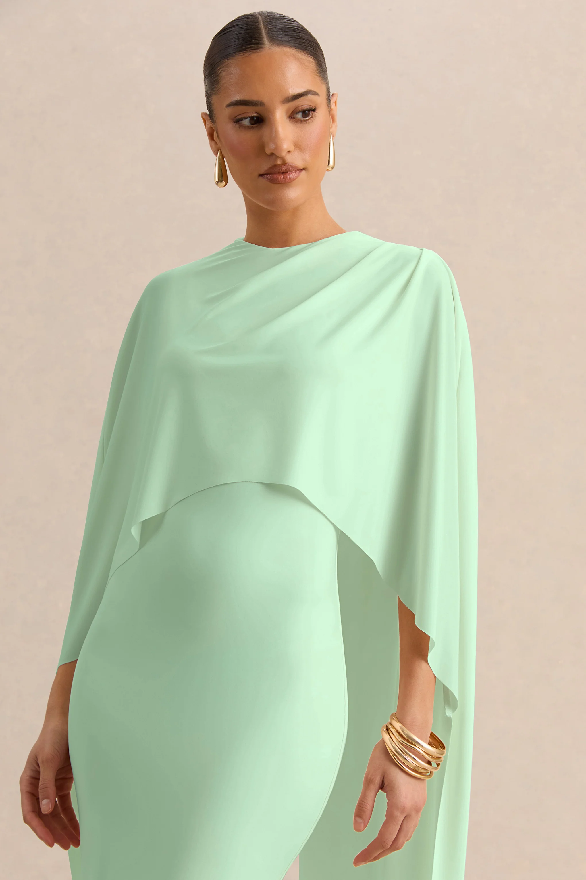 Luxalyn | Robe mi-longue verte à encolure ronde avec détail cape - Image 3
