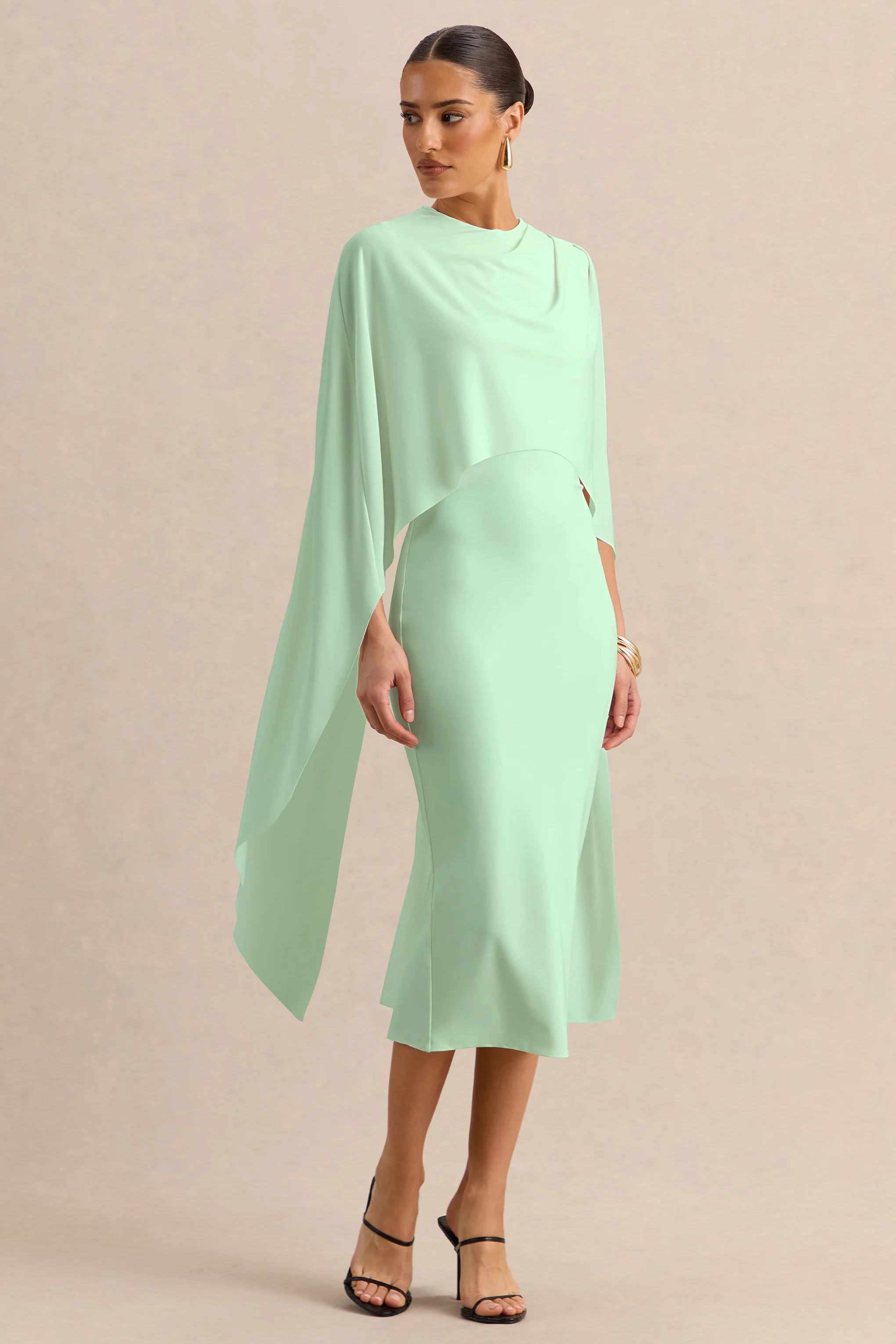 Luxalyn | Robe mi-longue verte à encolure ronde avec détail cape - Image 4