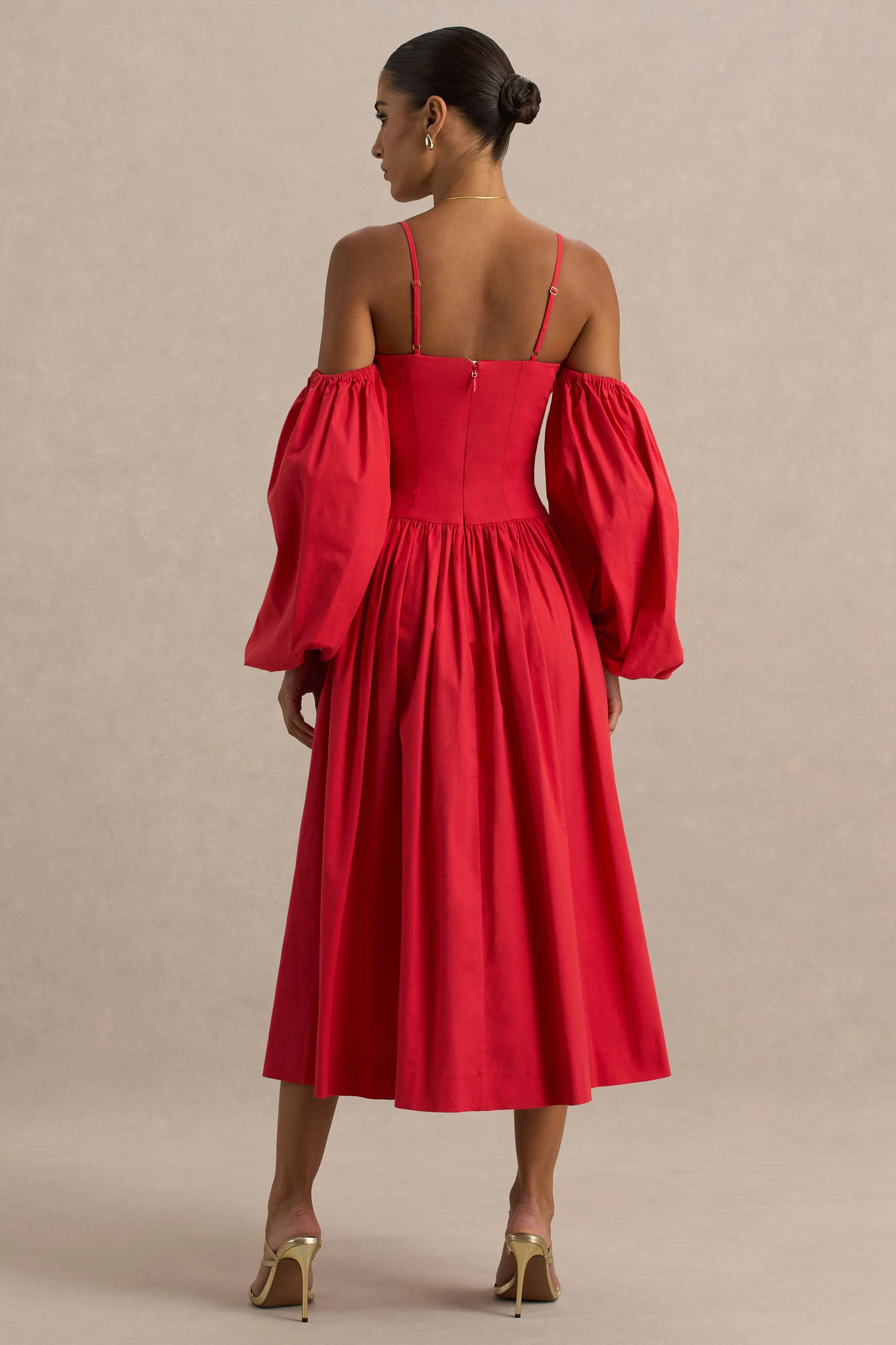 Macie | Robe Mi-Longue Rouge à Décolleté Coeur avec Manches Ballon - Image 2