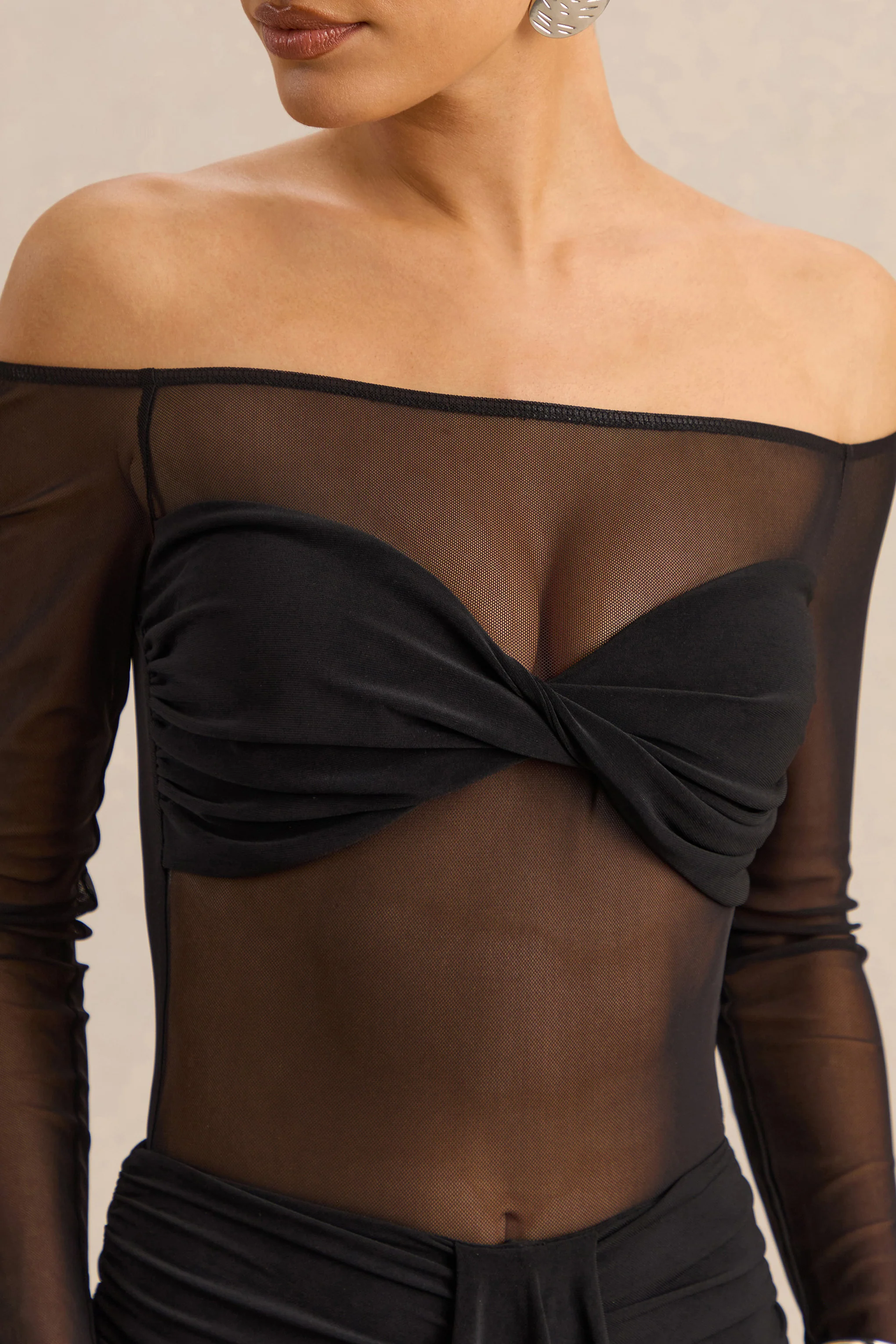 Maira | Body noir en mesh à encolure Bardot - Image 3