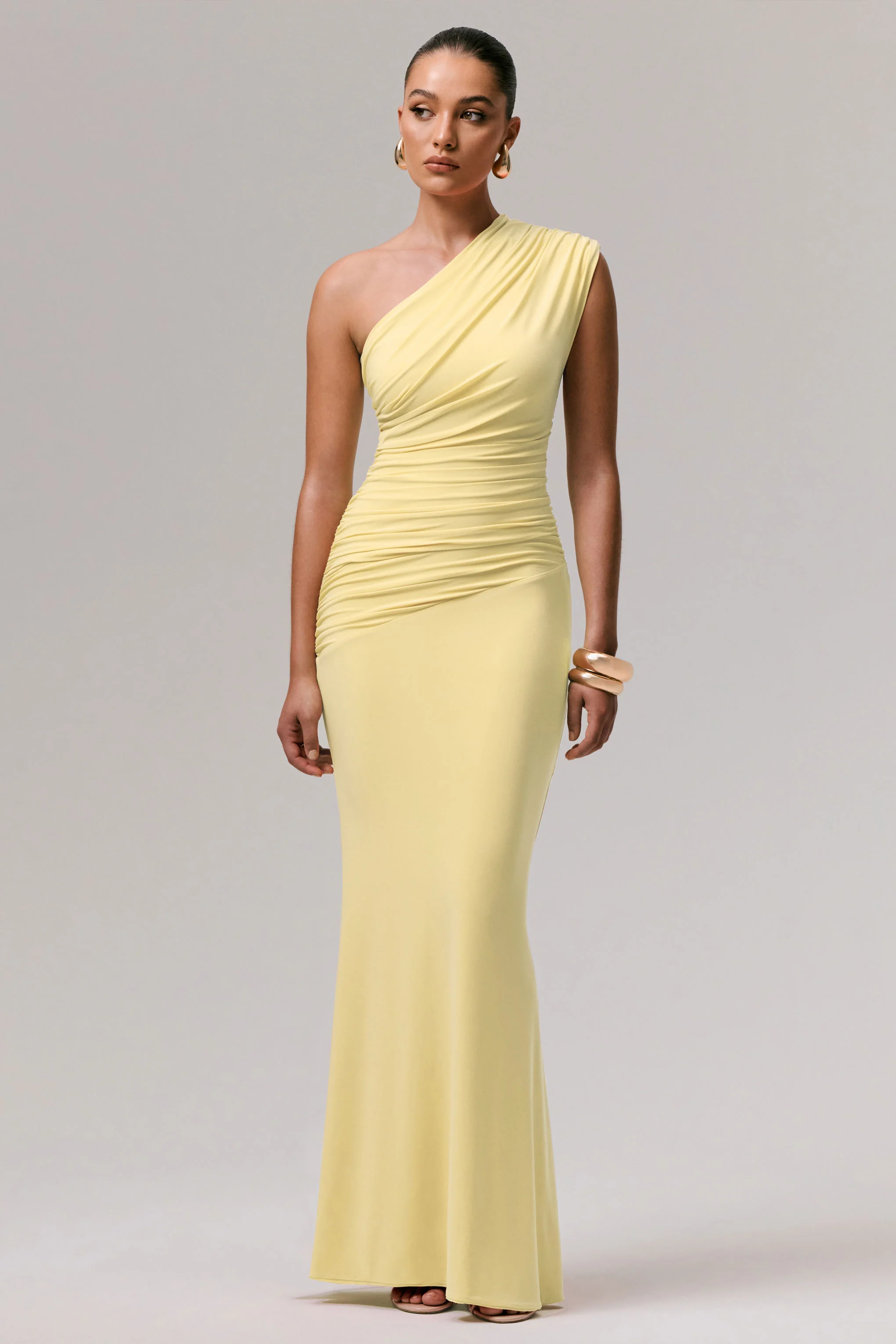 Mardi | Robe longue asymétrique citron avec fronces - Image 5