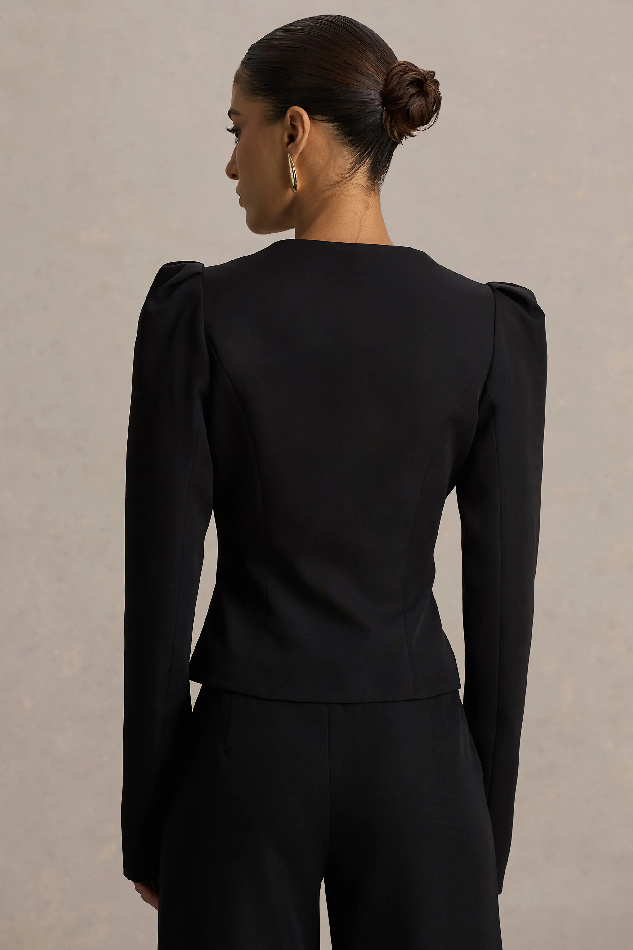 Olympia | Haut Ajusté Noir à Décolleté en Cœur - Image 2