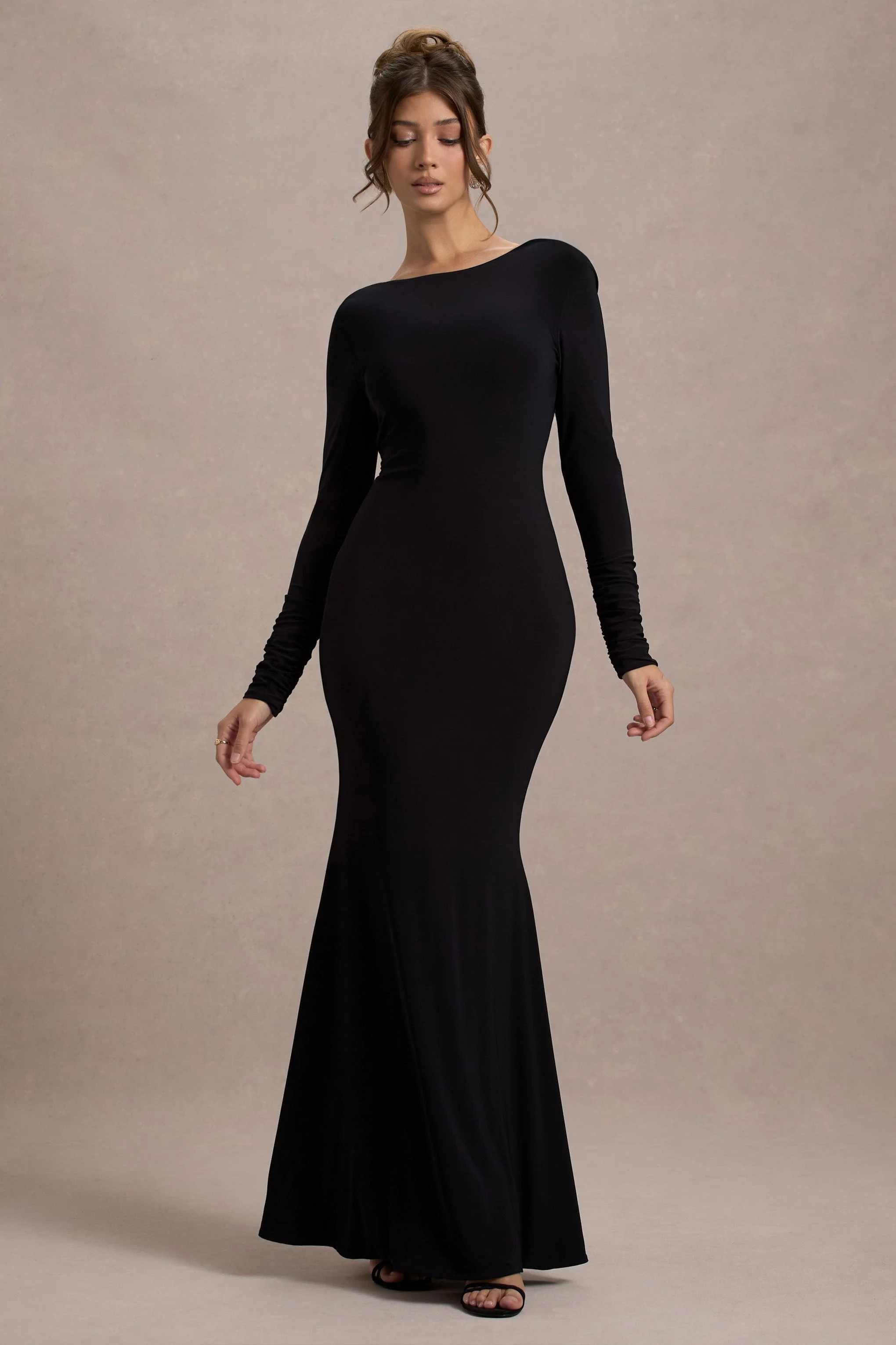 Rosalee | Robe longue noire à manches longues dos bénitier fente et nœuds - Image 4