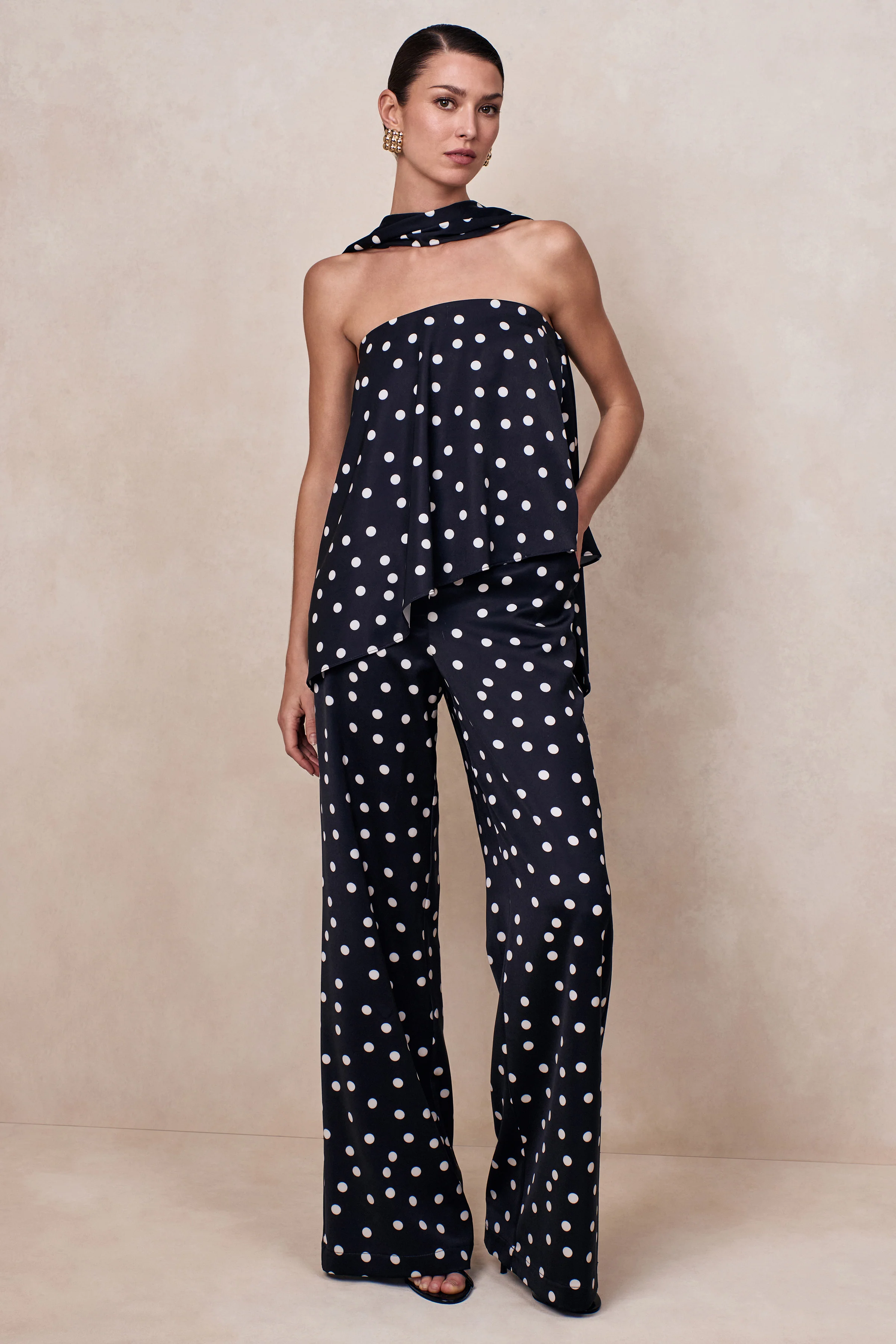 Seloria | Pantalon large en satin à pois noirs et blancs
