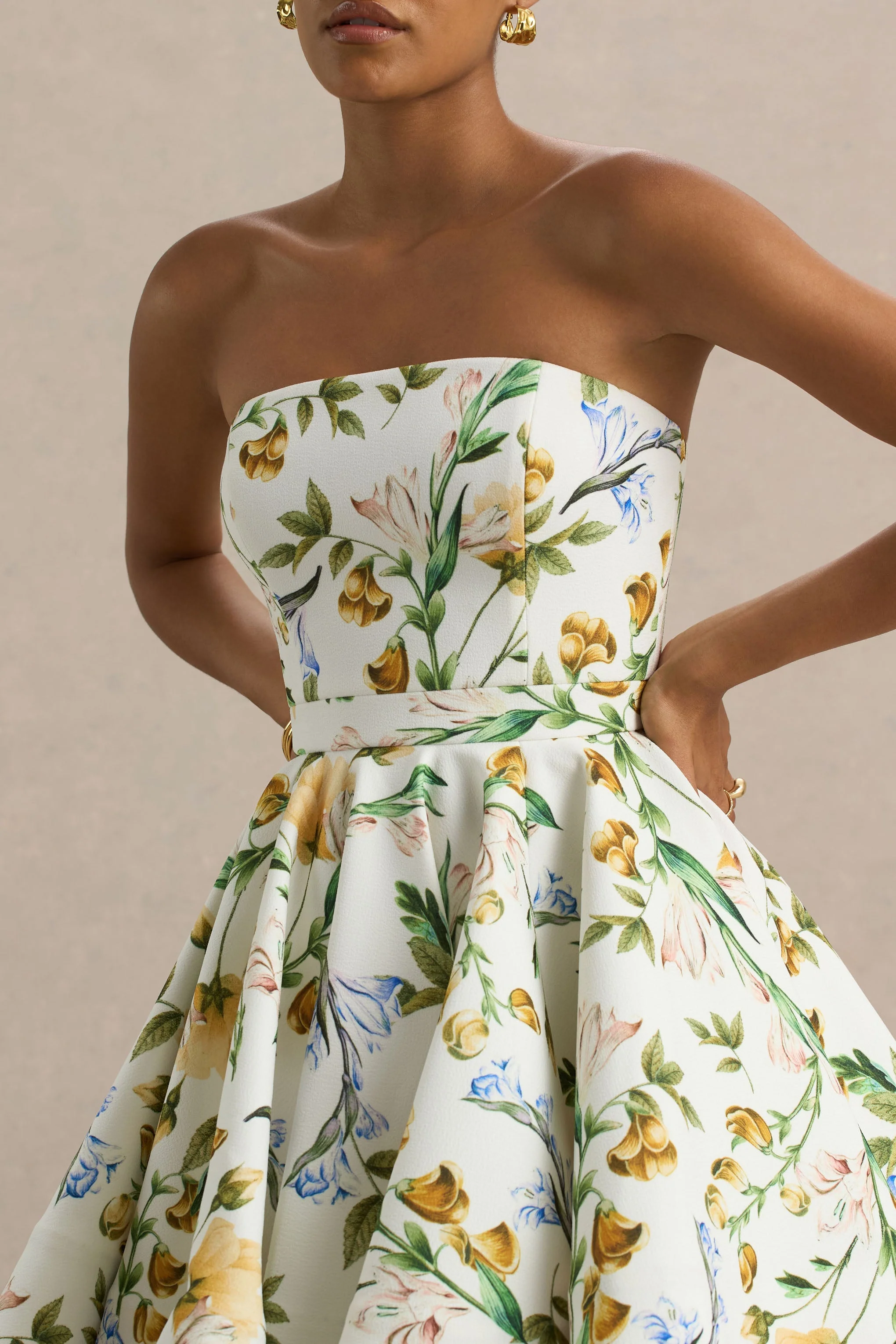 Valerian | Mini-robe bandeau à imprimé floral citron avec ourlet volanté - Image 6