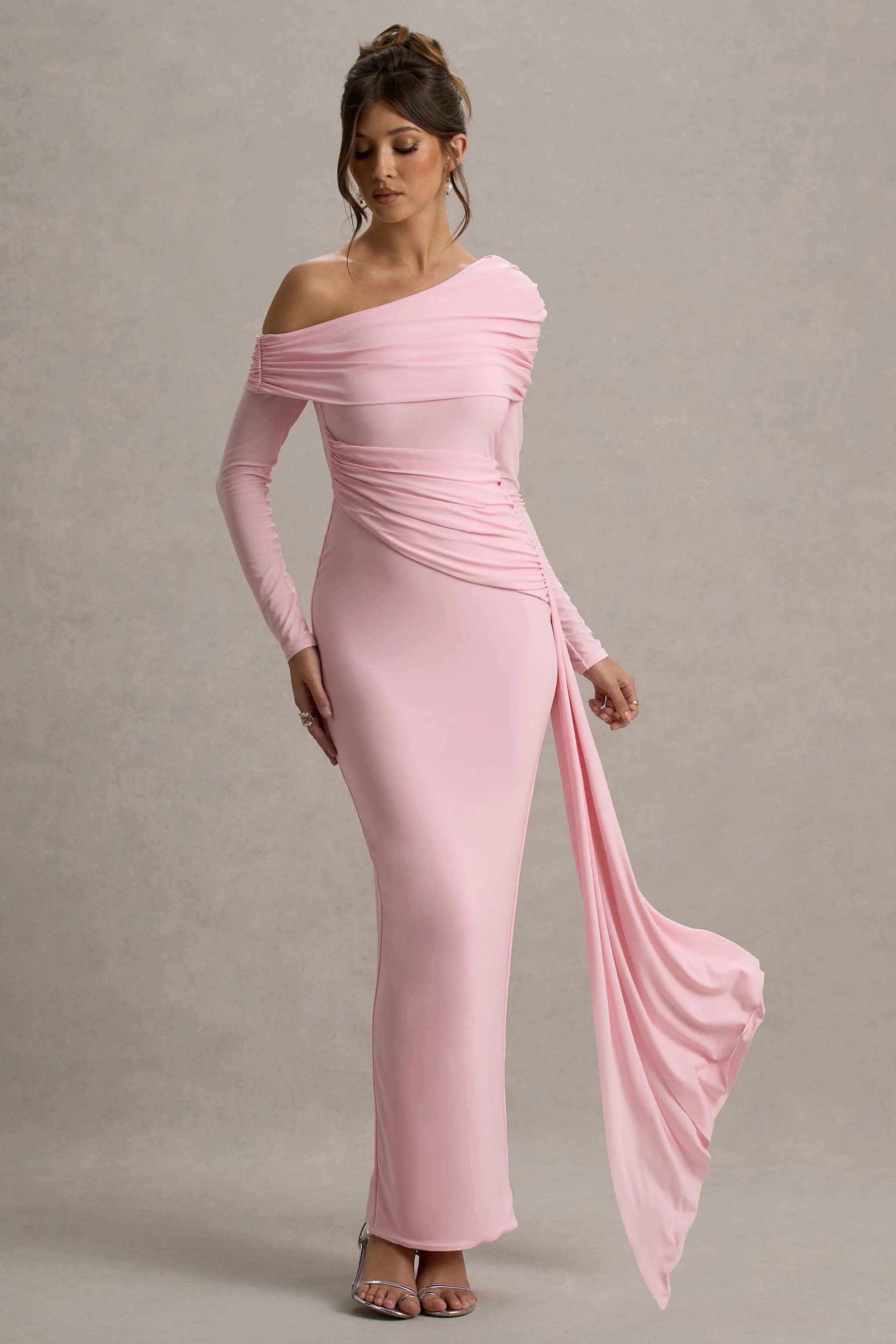 Valina | Robe longue asymétrique rose froncée avec drapé - Image 5